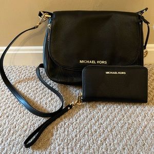 Michael Kors purse and wallet/wristlet set